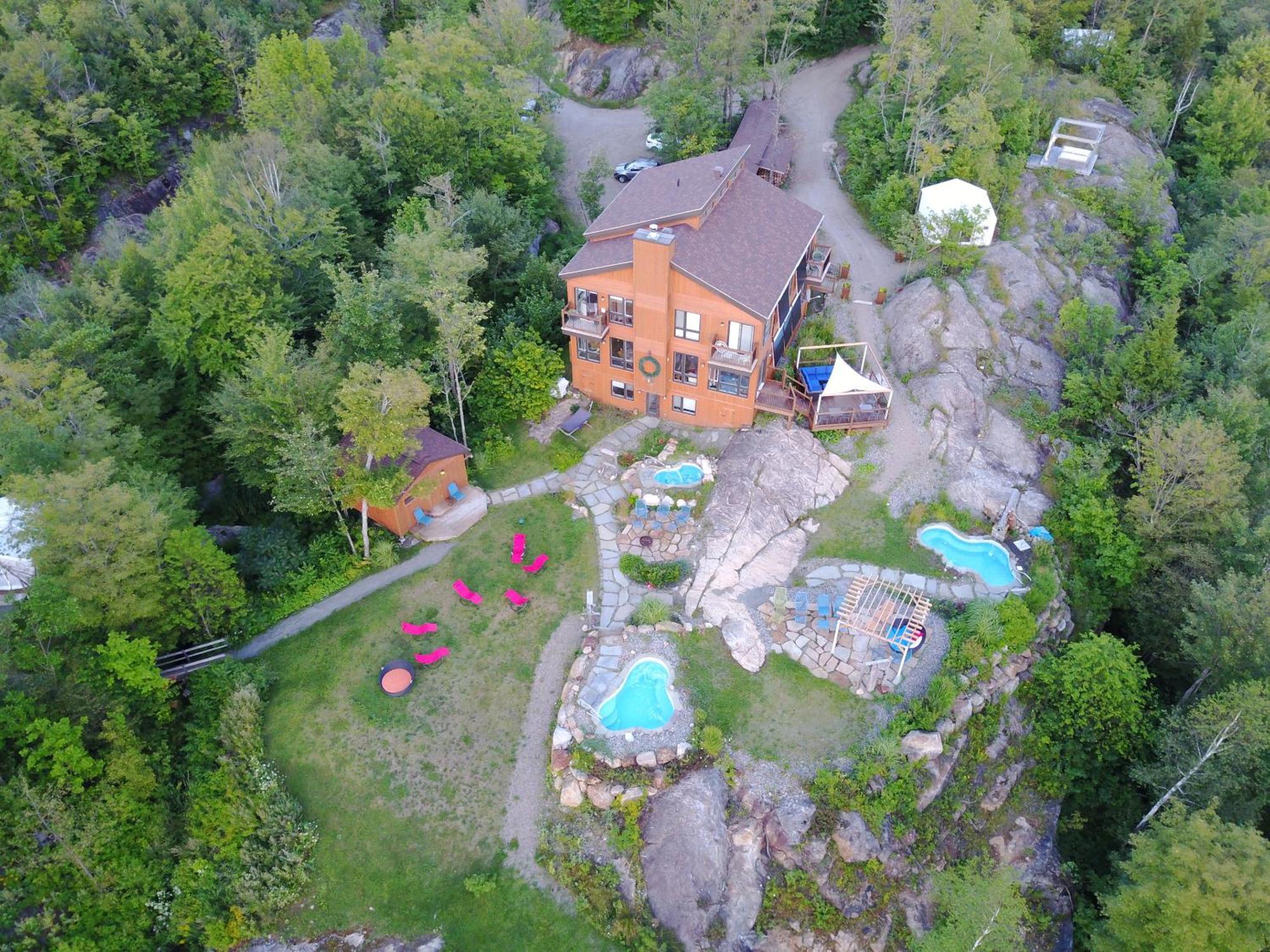 Eco Spa Highland Grenville-Sur-La-Rouge エクステリア 写真