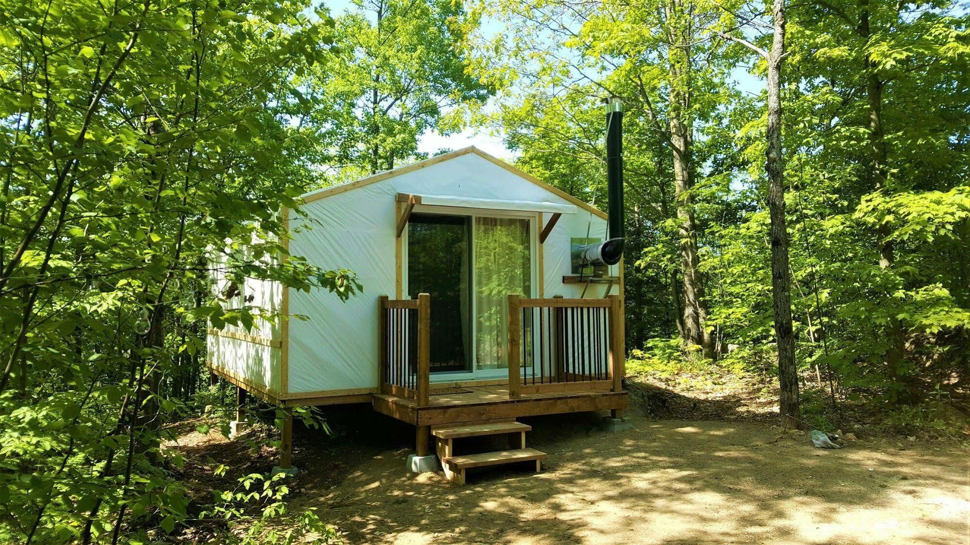 Eco Spa Highland Grenville-Sur-La-Rouge エクステリア 写真